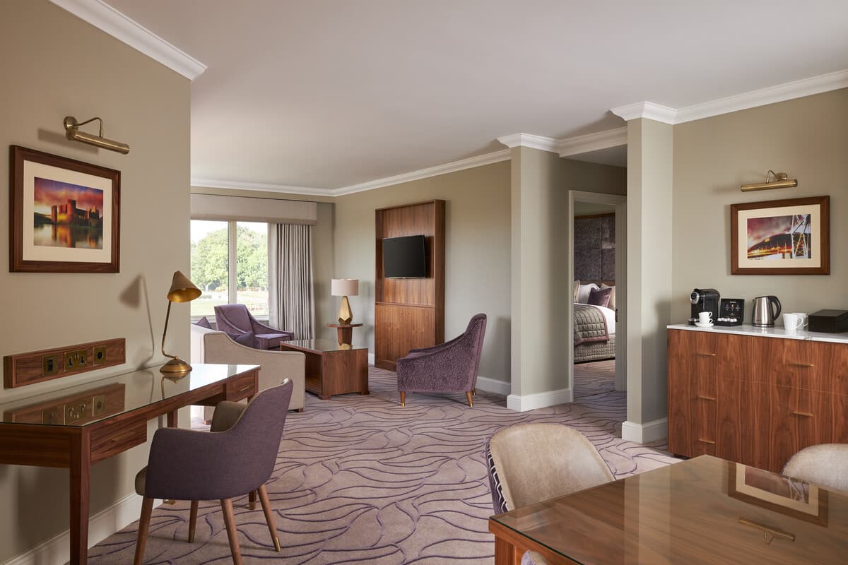 Signature Collection Deluxe Suite