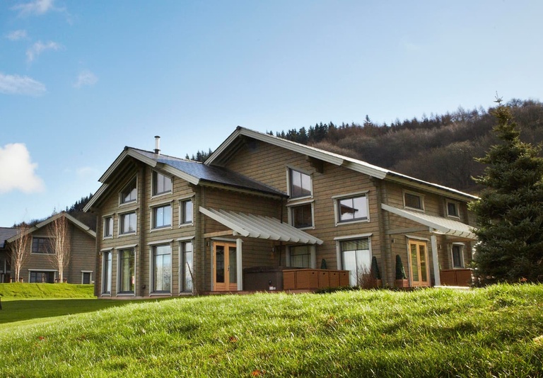 Celtic manor christmas lodge