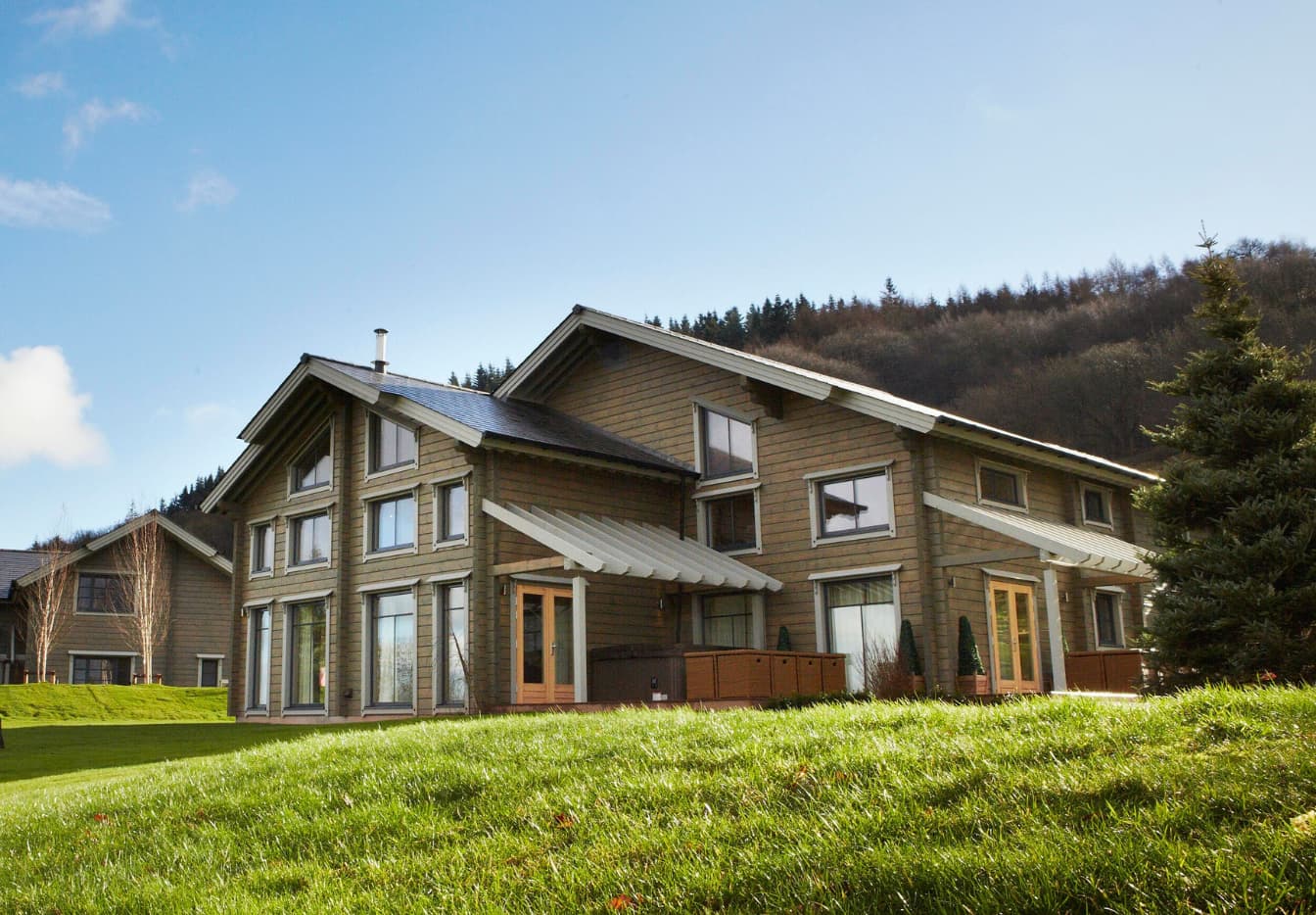 Hunter Lodges Exterior