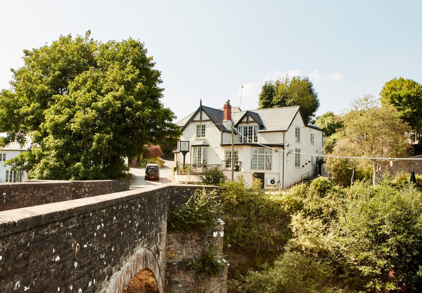 Newbridge on Usk Exterior