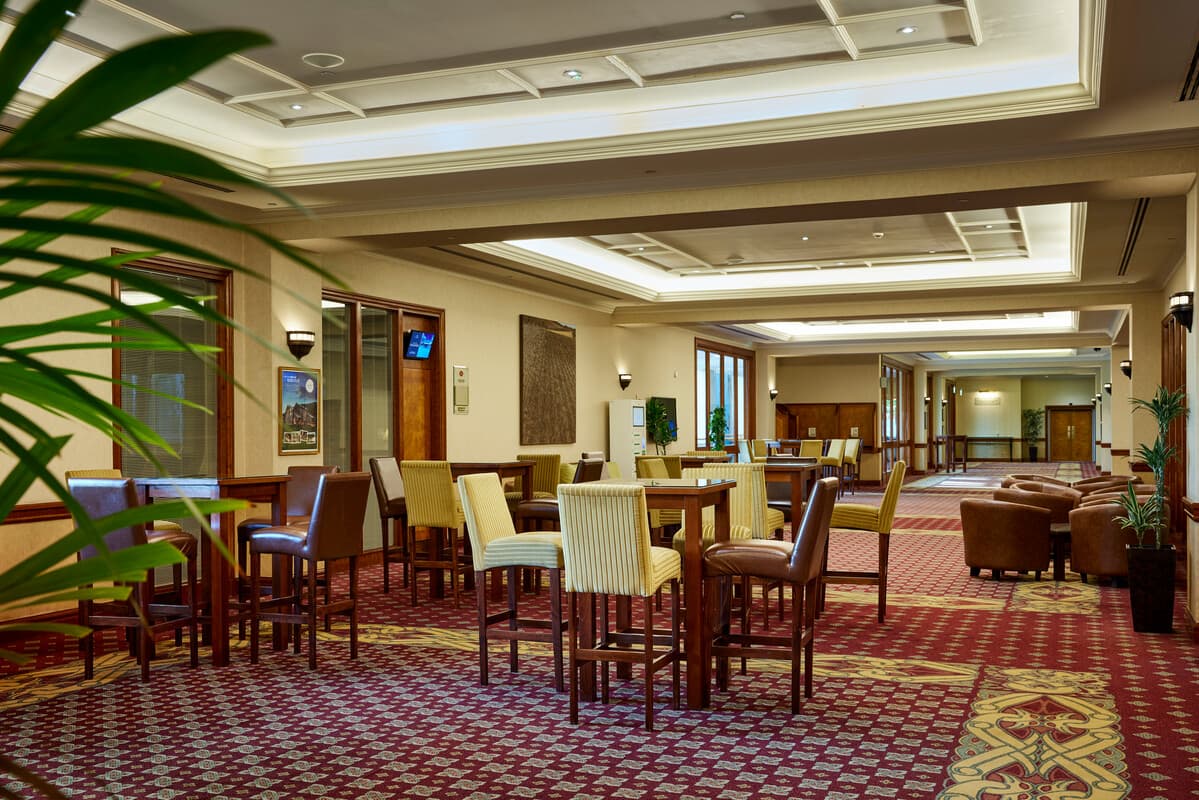 Monmouth Lounge
