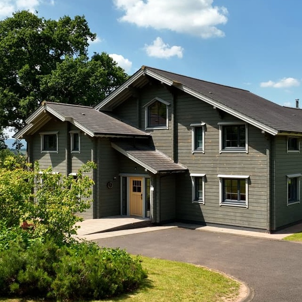 Hunter Lodges Exterior