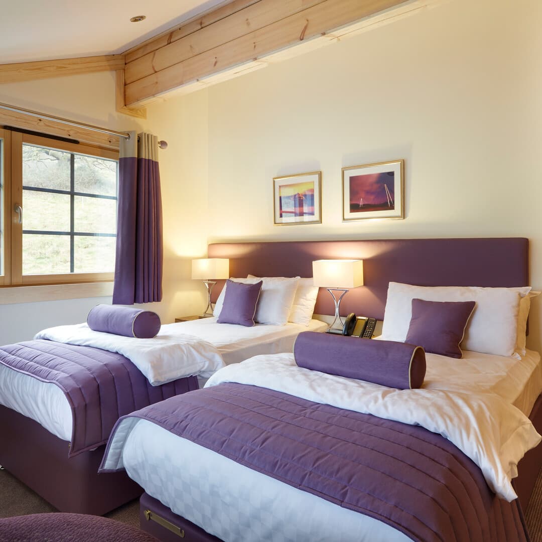 Hunter Lodges Twin Bedroom