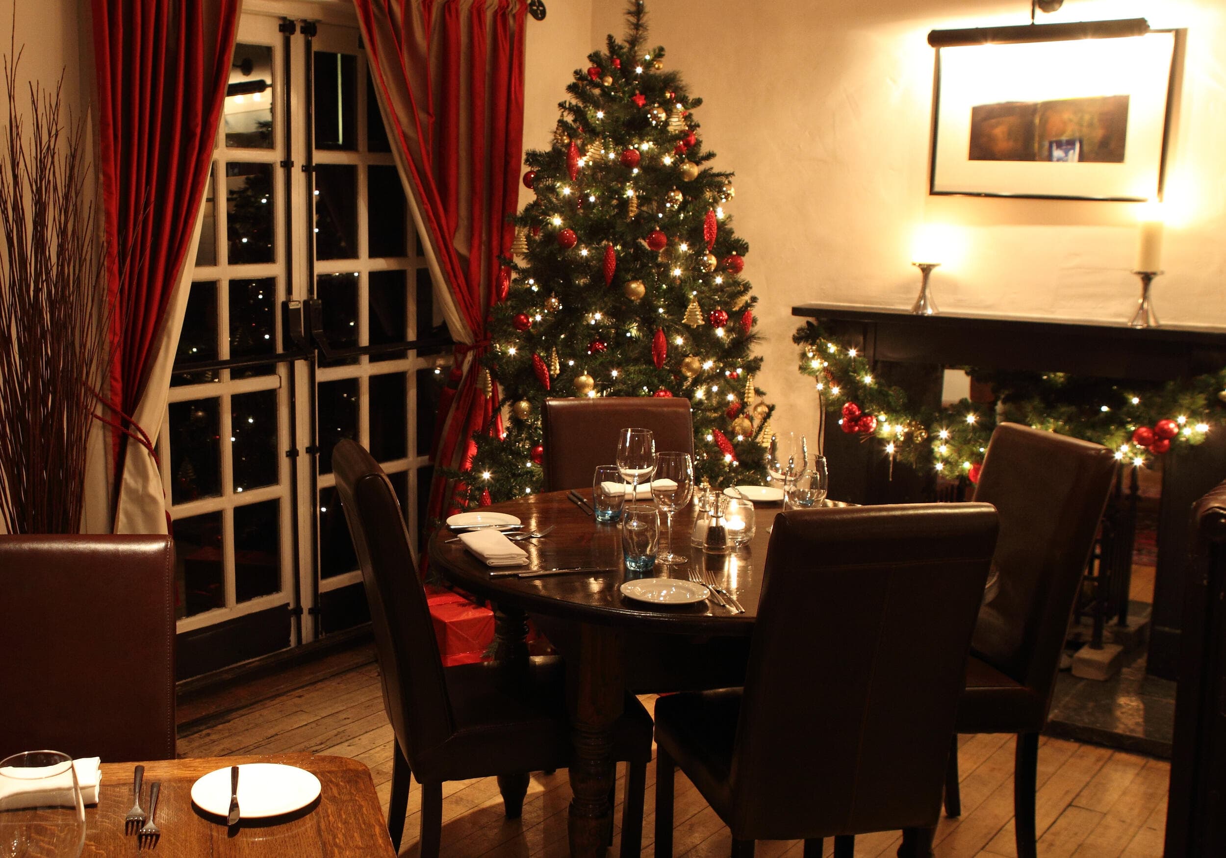 Newbridge on Usk Christmas Set Up