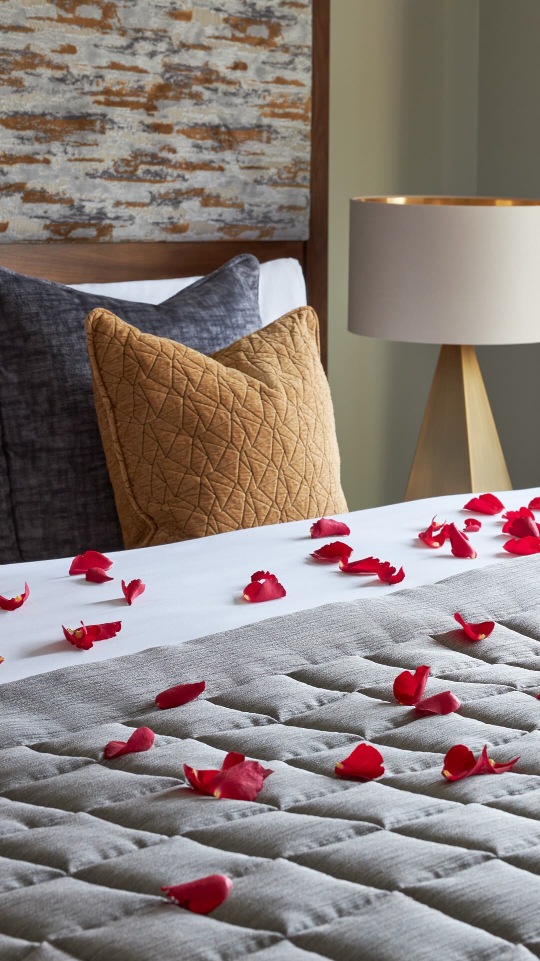 Signature Suite with Rose Petals