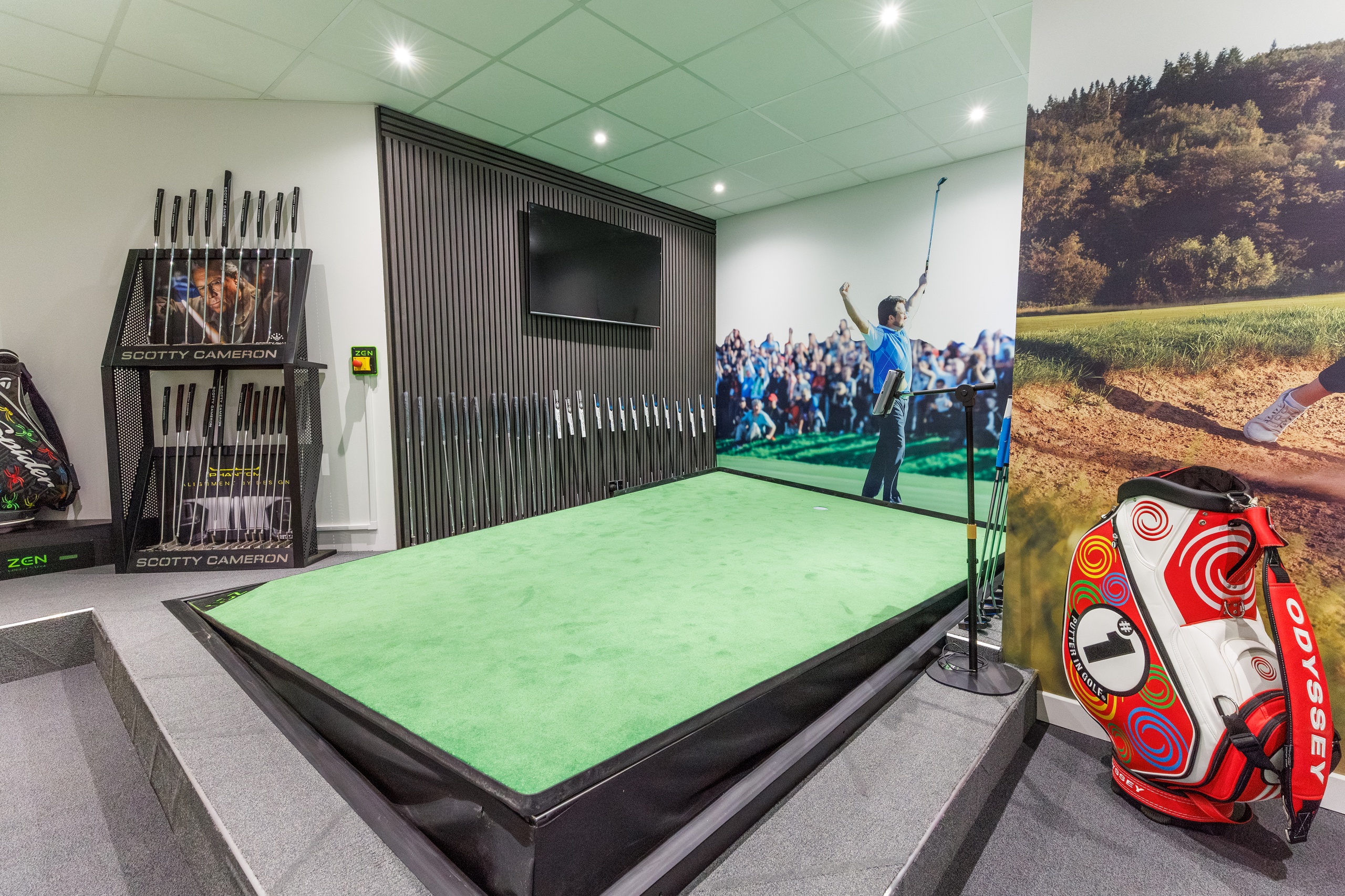 Zen Green Putting Stage