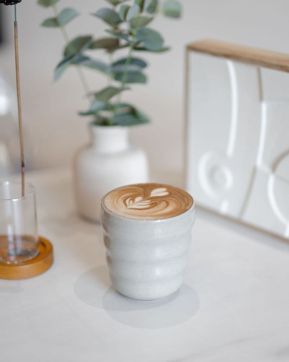 LLL Well Café & Wellness Club